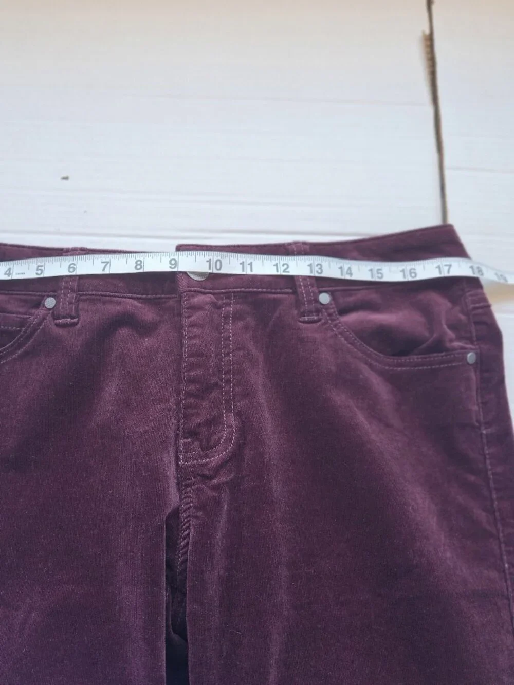 Cabi Women’s Size 12 Burgundy Carol Anderson Corduroy Skinny Five Pocket Pants